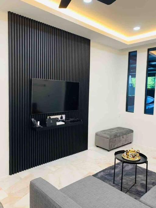 Abbie'S Private Pool Villa Bukit Mertajam Penang Exterior photo