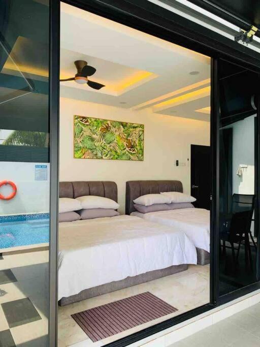 Abbie'S Private Pool Villa Bukit Mertajam Penang Exterior photo